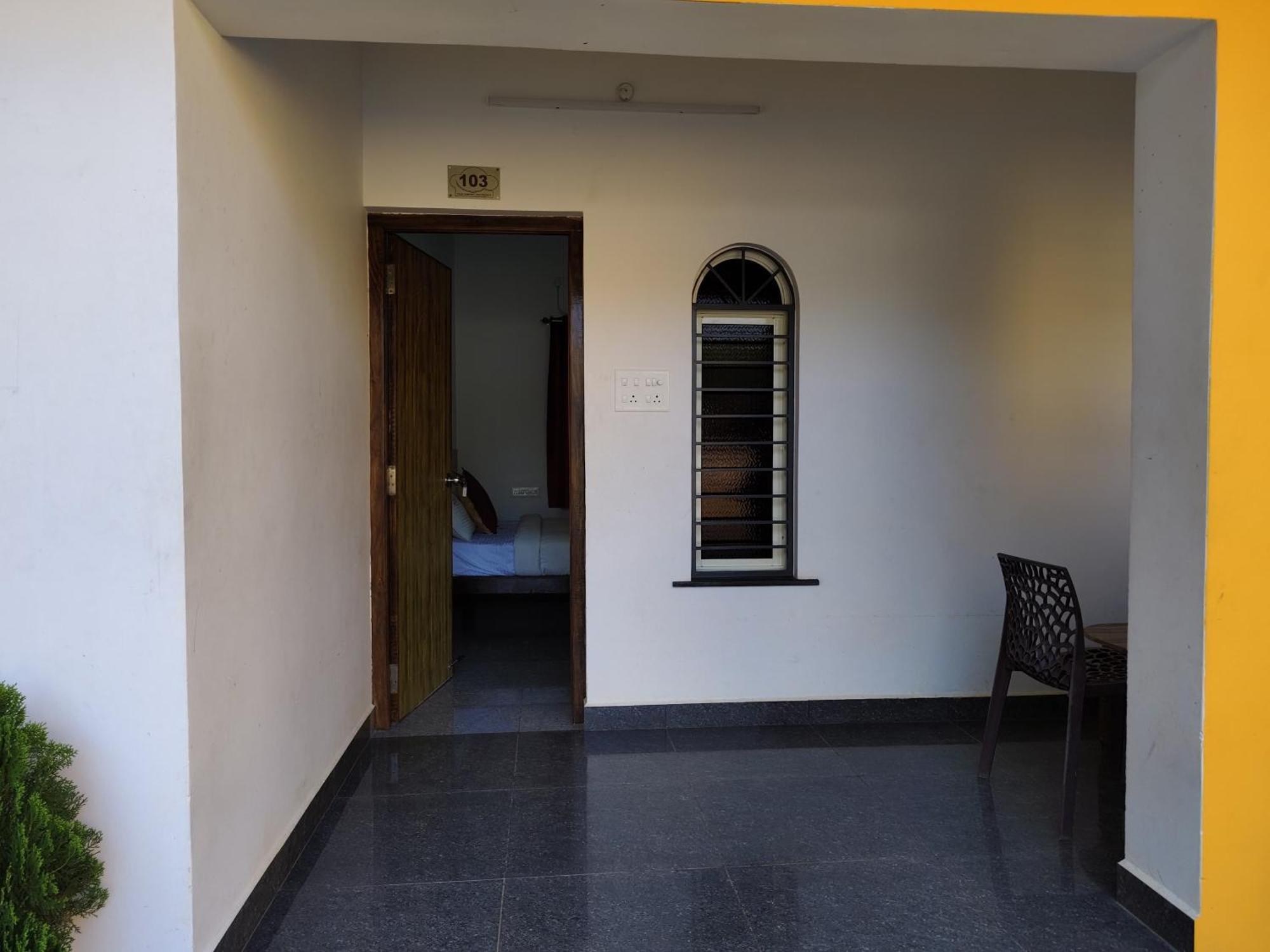 פונדיצ'רי De' Capital Hotel מראה חיצוני תמונה